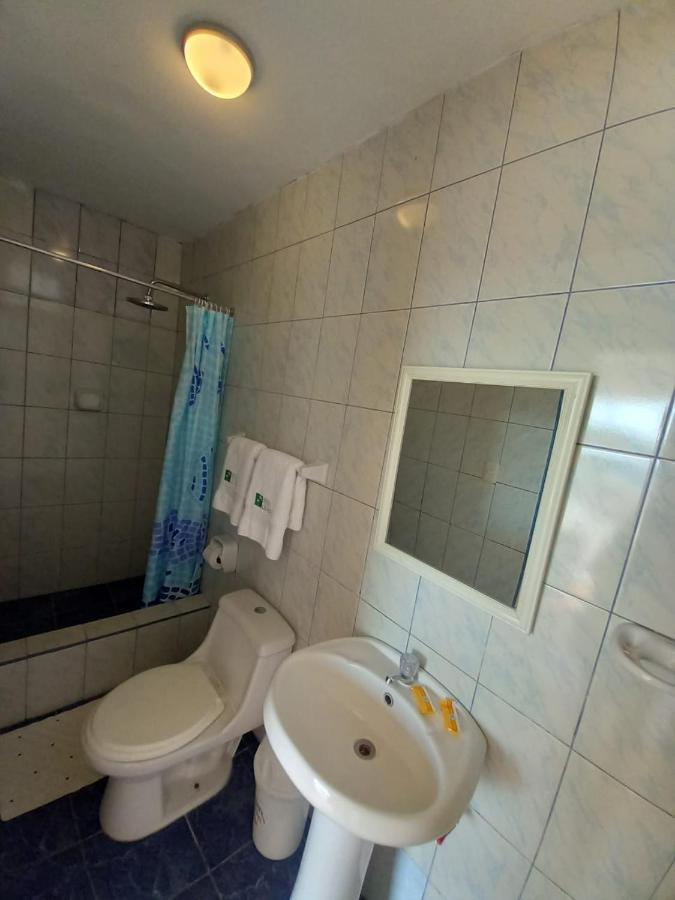 Hostal Los Frayles 帕拉卡斯 外观 照片