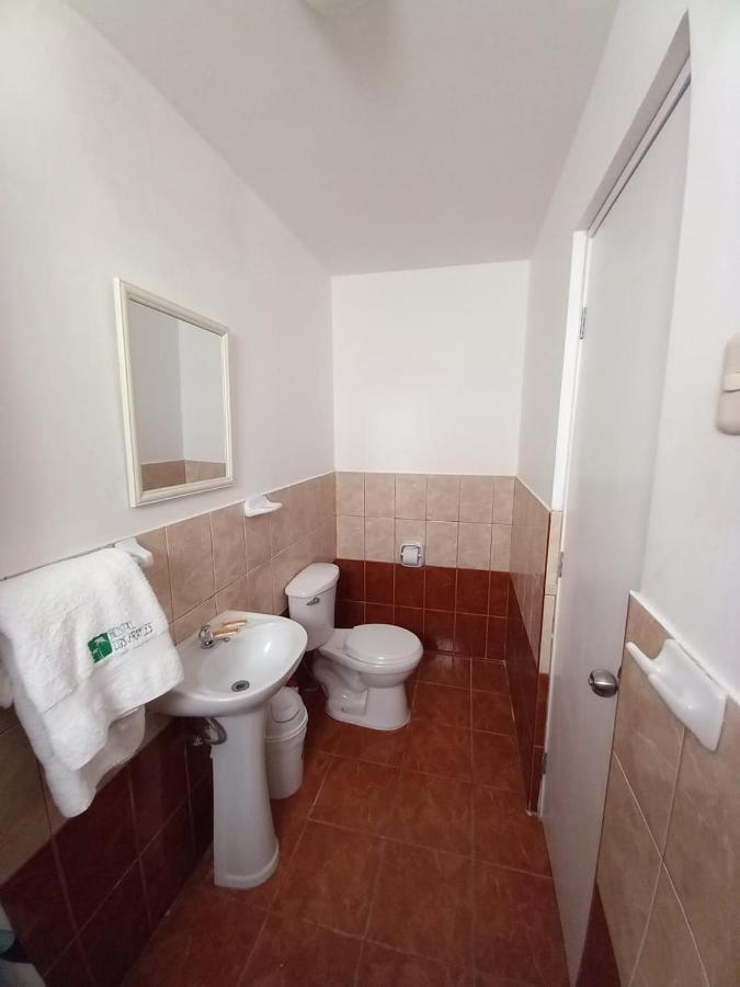 Hostal Los Frayles 帕拉卡斯 外观 照片
