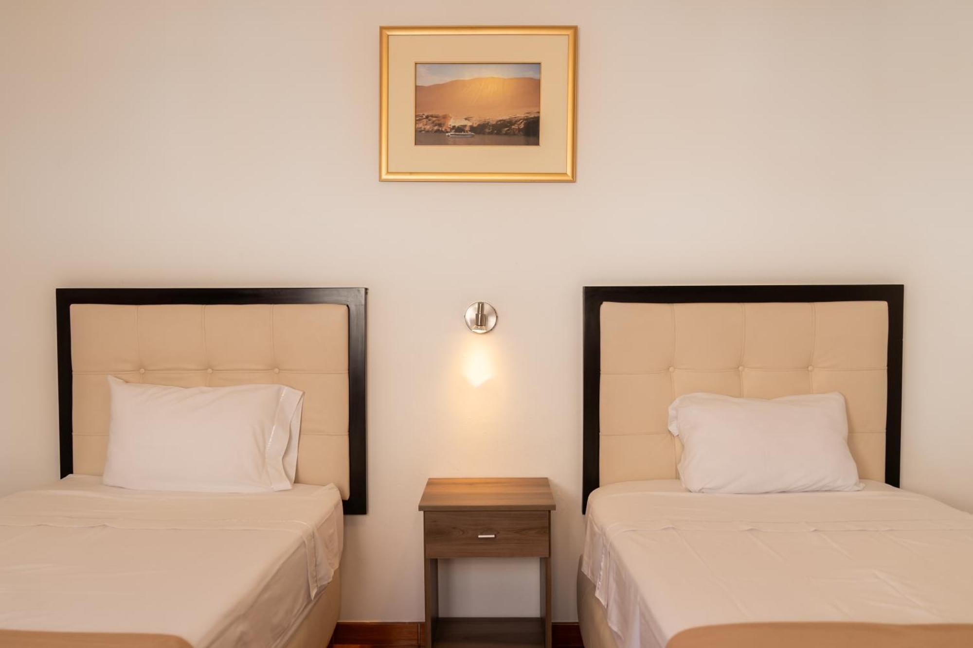 Hostal Los Frayles 帕拉卡斯 外观 照片